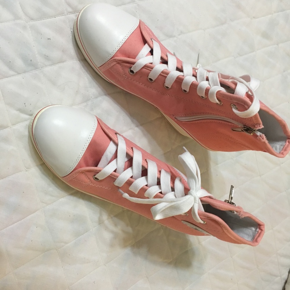 Max Star Pink and White Wedge Sneakers